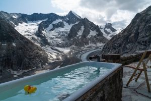 Hot Tub In The Mountains With Rubber Duckie